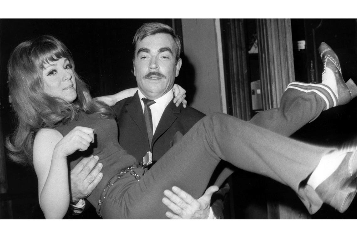 Anita Kupsch spielte auch viel Theater, so etwa 1968 mit Claus Biederstaedt an der Berliner Komödie am Kurfürstendamm.