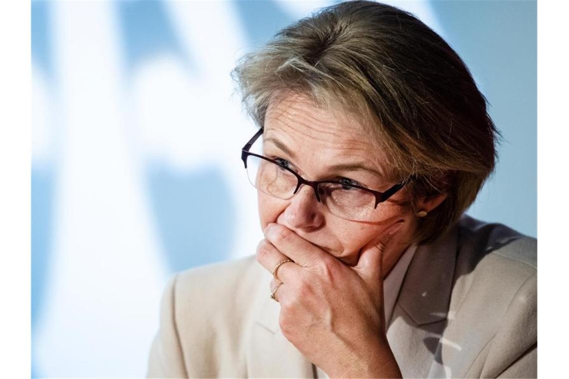 Ulm bleibt Standort für Batterieforschung Anja Karliczek (CDU), Bundesministerin für Bildung und Forschung. Foto: Bernd von Jutrczenka/Archivbild