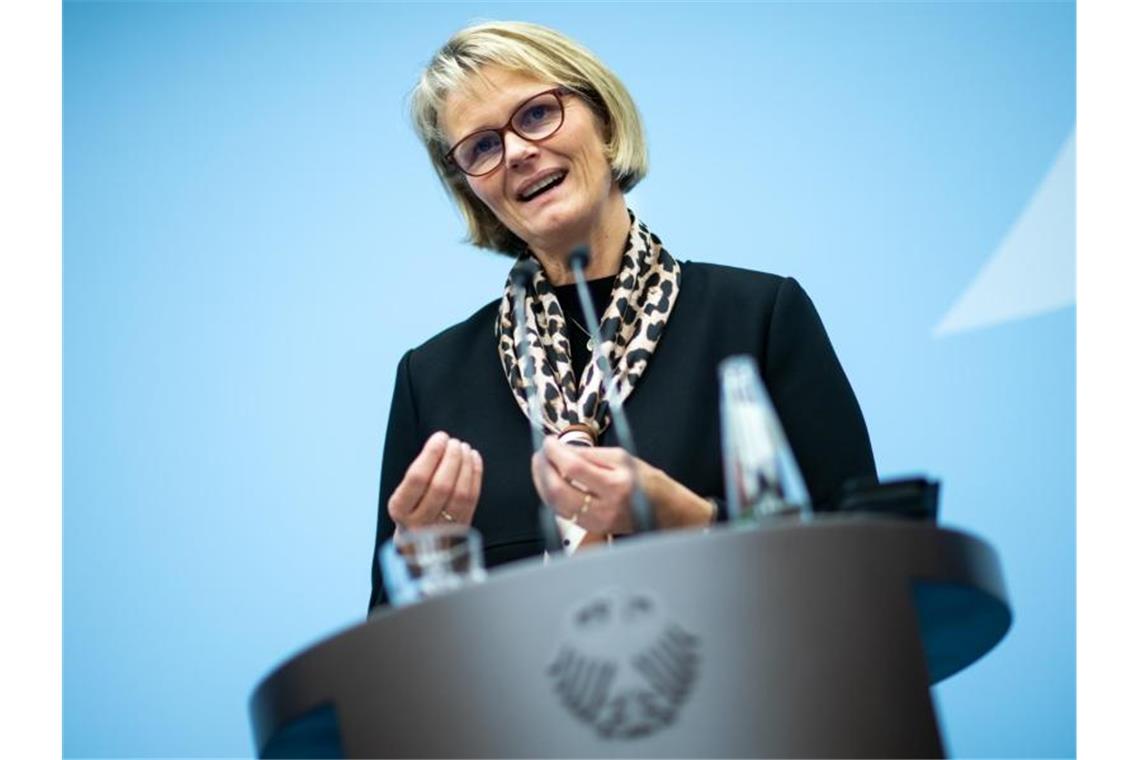 Karliczek weist Vorwürfe um Batteriefabrik erneut zurück Anja Karliczek (CDU), Bundesministerin für Bildung und Forschung. Foto: Bernd von Jutrczenka/dpa