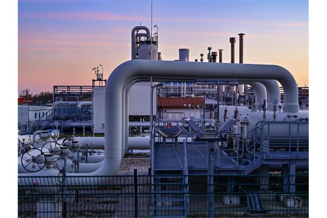 EU-Streit über Energie-Embargo - „Wir finanzieren den Krieg“ Anlagen der Erdgasverdichterstation Mallnow der Gascade Gastransport GmbH. Die Verdichterstation in Mallnow nahe der deutsch-polnischen Grenze übernimmt vorwiegend russisches Erdgas. Foto: Patrick Pleul/dpa-Zentralbild/dpa
