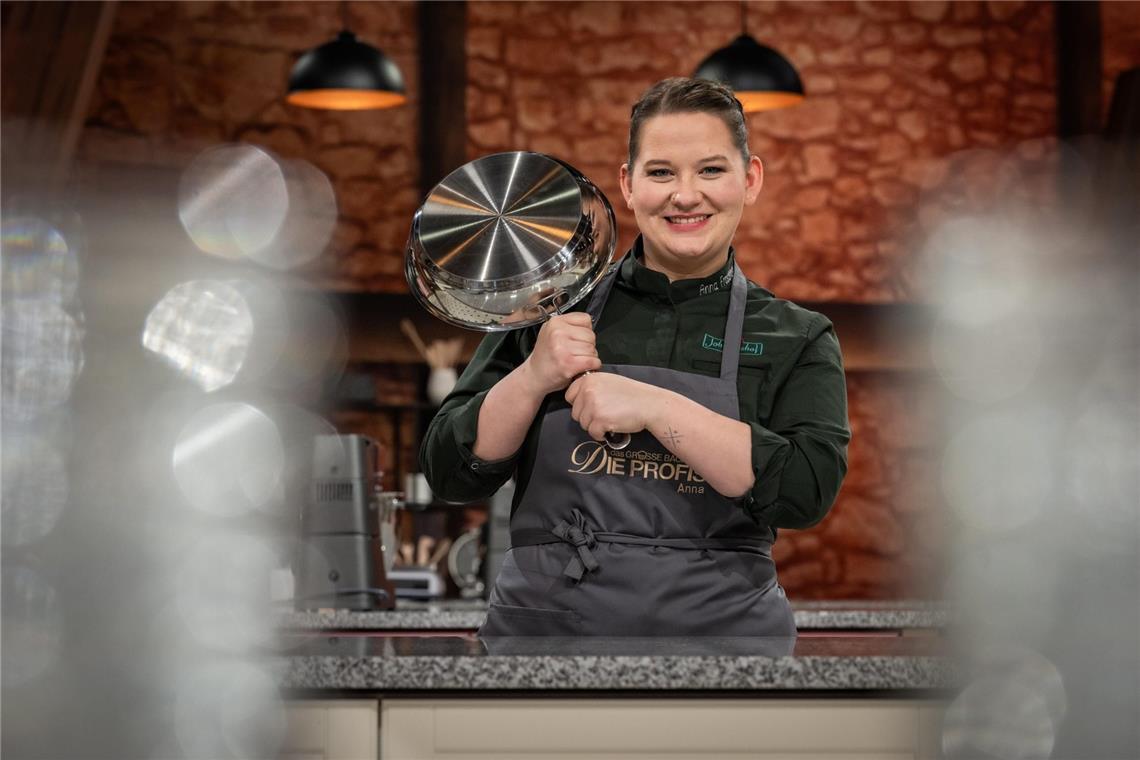 Anna (25), aus Walldorf, ist ausgebildete Konditorin und begeistert sich besonders für Chocolaterie und feine Patisserie.