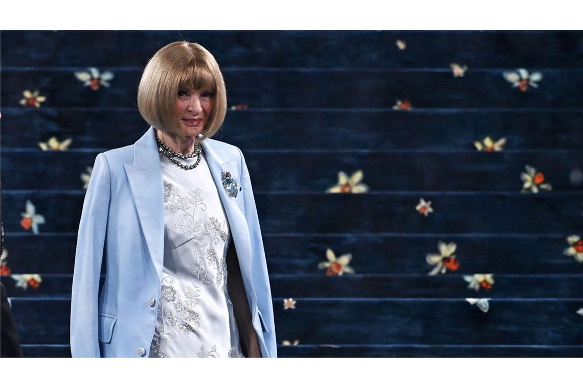 Tops und Flops auf dem roten Teppich Anna Wintour: Die Chefin selbst übte sich kleidertechnisch in Zurückhaltung.