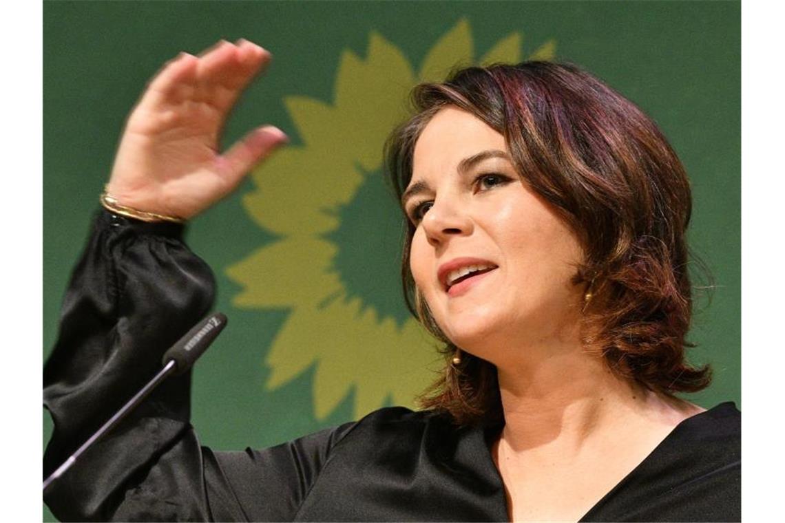 Scholz sieht Koalitionsverhandlungen im Zeitplan Annalena Baerbock beim Landesparteitag der Brandenburger Grünen. Foto: Bernd Settnik/dpa