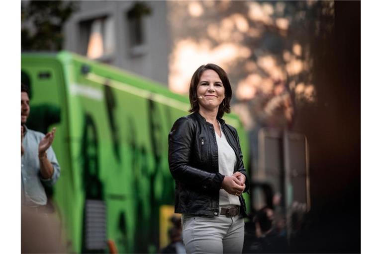 Annalena Baerbock, Kanzlerkandidatin und Co-Bundesvorsitzende von Bündnis 90/Die Grünen, bei einem Wahlkampftermin in Duisburg. Foto: Fabian Strauch/dpa
