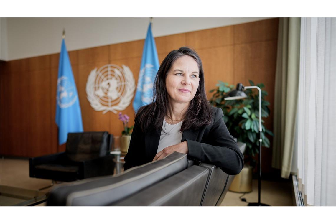 Annalena Baerbock, Präsidentin der Generalversammlung der Vereinten Nationen und ehemalige Außenministerin, aufgenommen in ihrem Büro in der UN bei einem Interview mit der dpa Deutsche Presse-Agentur.