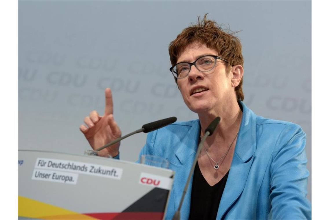 AKK: Arbeite nicht auf vorzeitigen Wechsel im Kanzleramt hin Annegret Kramp-Karrenbauer hatte im Dezember den CDU-Vorsitz von Angela Merkel übernommen. Foto: Stefan Puchner