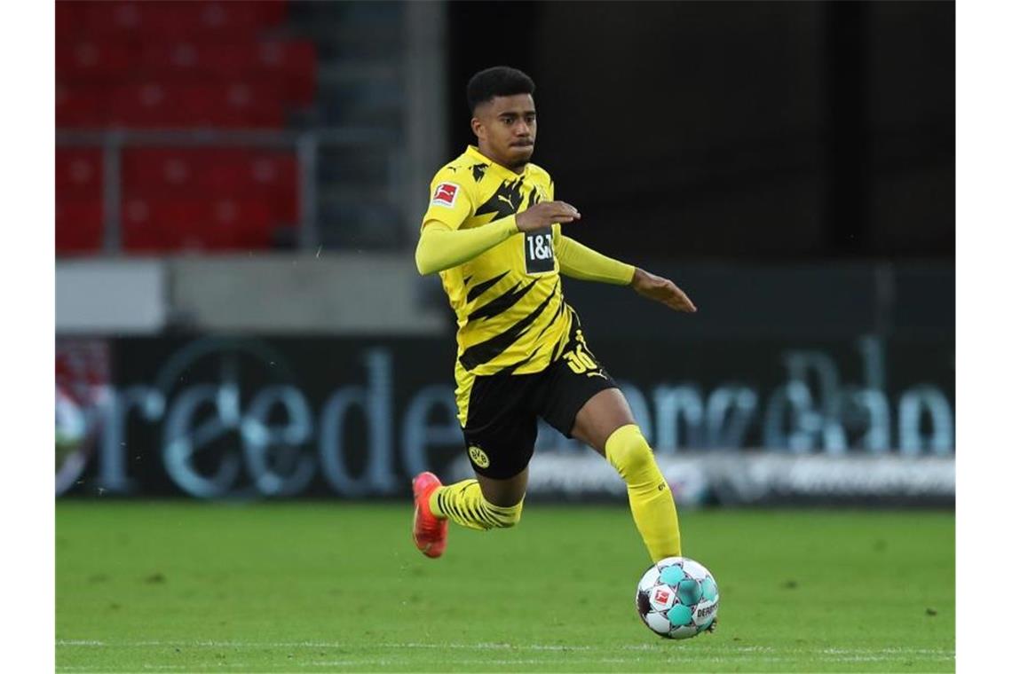 Die Fußball-Woche: Europacup-Aufholjagden und Terminnot Ansgar Knauff ist mit dem BVB in der Champions League gefordert. Foto: Tom Weller/dpa