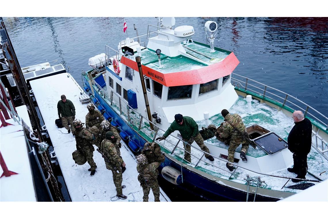 Anstoß nahm Trump an der militärischen Erkundungsmission der acht von der Zoll-Drohung betroffenen Länder auf Grönland.