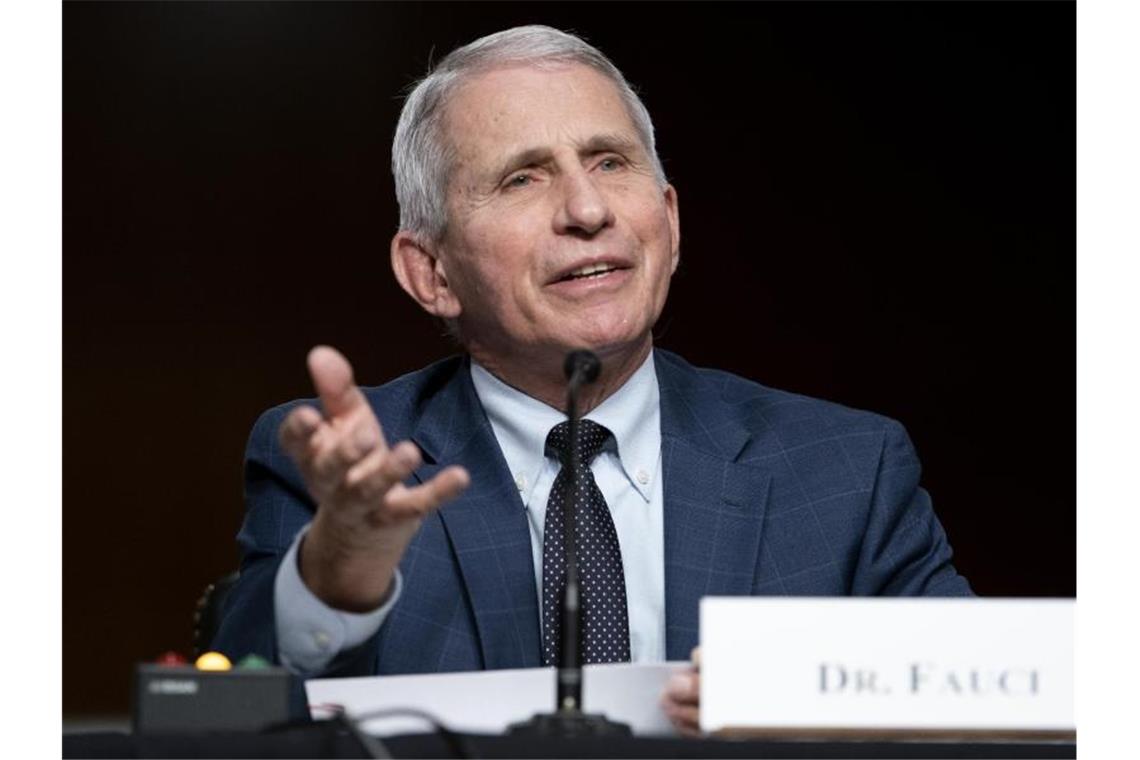 „Idiot“ - Fauci beleidigt US-Senator nach Schlagabtausch Anthony Fauci äußert sich bei der Anhörung des Senats. Foto: Greg Nash/Pool The Hill/AP/dpa
