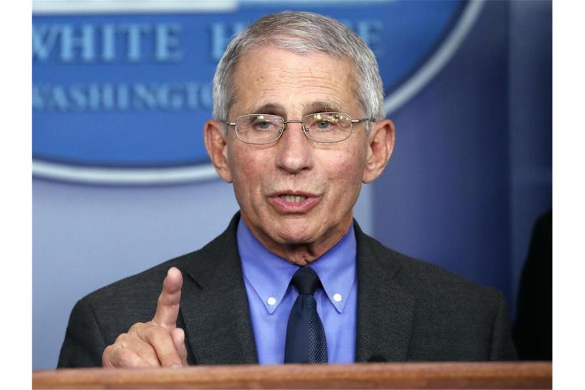 Anthony Fauci, Direktor des Nationalen Instituts für Infektionskrankheiten, spricht im Weißen Haus. Foto: Alex Brandon/AP/dpa