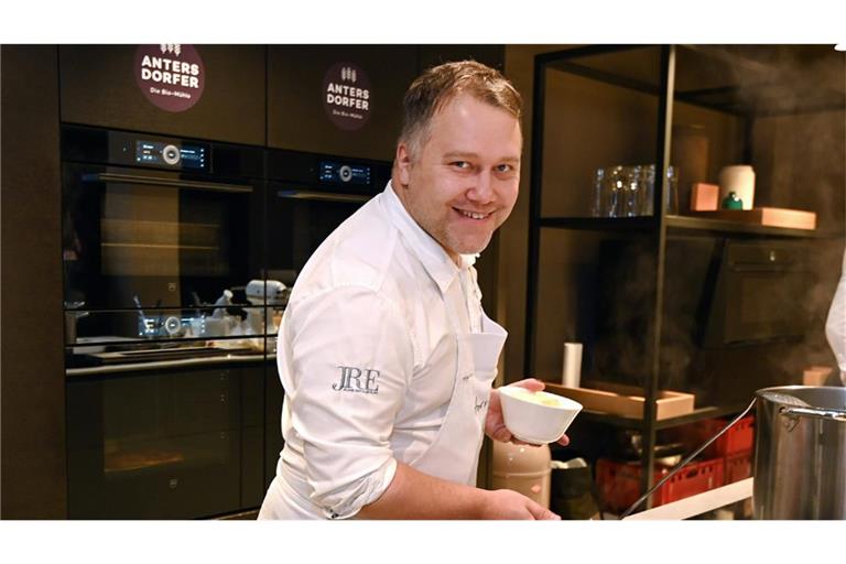 Anton Schmaus tritt am 13.07. gegen Tim Mälzer bei "Kitchen Impossible" an.
