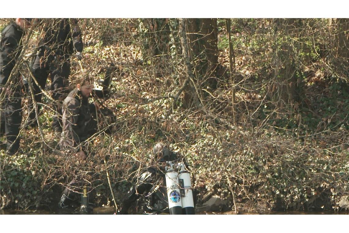 Weiter keine Spur von Sechsjährigem in Weilburg Anwohner und Angehörige bangen während der Suche um das Schicksal von Pawlows.