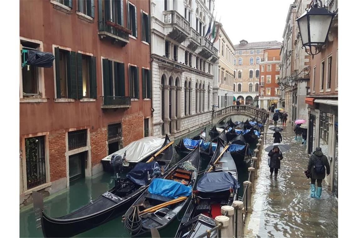 „Apokalyptische Zerstörung“: Hochwasser verwüstet Venedig