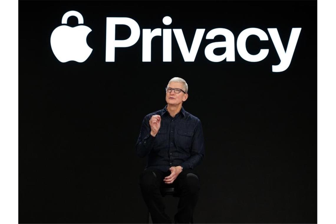 Apple verschärft Wettbewerb mit Facebook & Co. Apple baut seinen hauseigenen Dienst aus und lässt erstmals auch Nutzer von Android- oder Windows-Geräten zu. Foto: Apple/dpa
