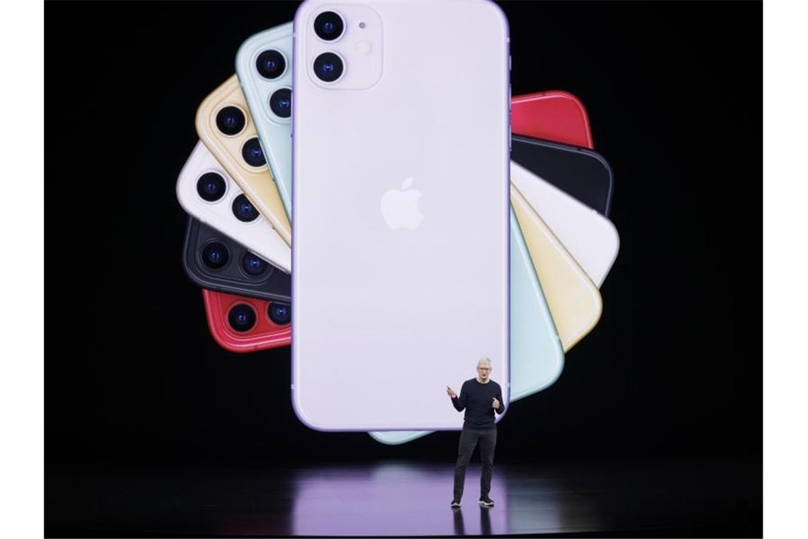 Apple-Geschäftsführer Tim Cook bei der Produktvorstellung des iPhone 11. Foto: Tony Avelar/FR155217 AP