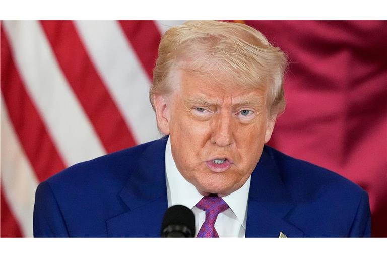 Apple könne Geräte auch in Indien bauen - aber nur für den dortigen Markt, sagt Trump. (Archivbild)