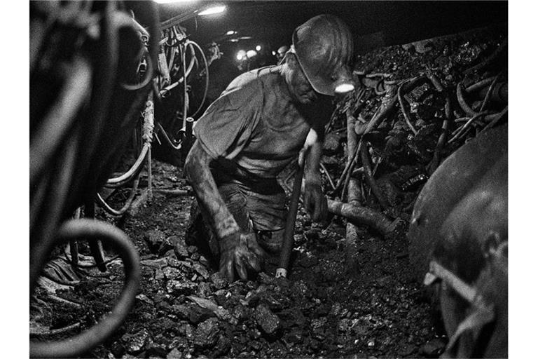 Arbeit auf der Zeche Prosper Haniel in 1250 Meter Tiefe: Im Ruhrgebiet ist die Zeit der Kohle schon länger vorbei, manche Städte gehören zu den ärmsten in Deutschland. Foto: Oliver Berg/dpa/Archiv