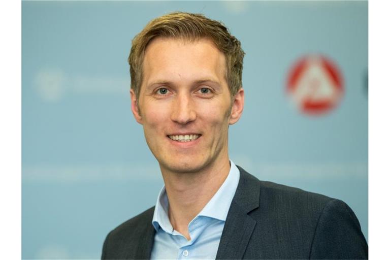 Arbeitsagentur-Vorstand Daniel Terzenbach: „Das Beschäftigungswachstum wird zu über der Hälfte von Ausländern getragen.“. Foto: Daniel Karmann/dpa