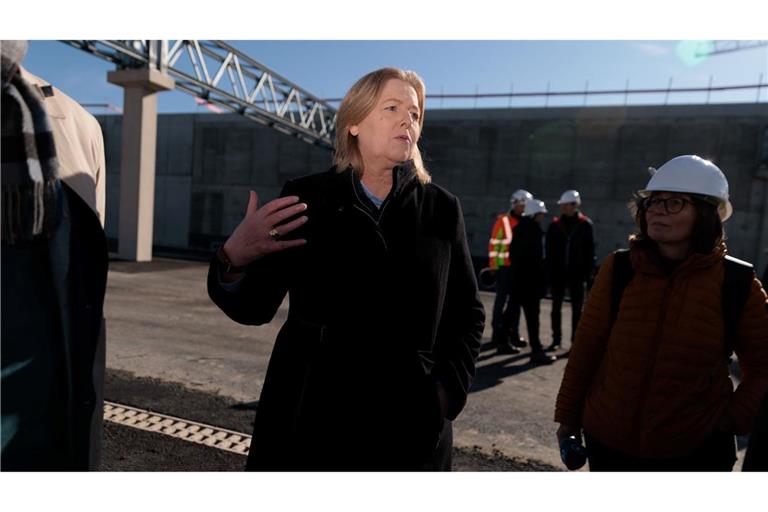 Arbeitsministerin Bärbel Bas lobt die Verabschiedung des Gesetzes.