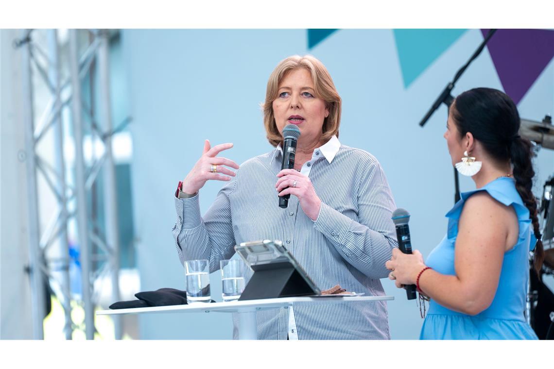 Arbeitsministerin Bärbel Bas (SPD) hat am Sonntag grundsätzlich positiv auf die Vorschläge reagiert.