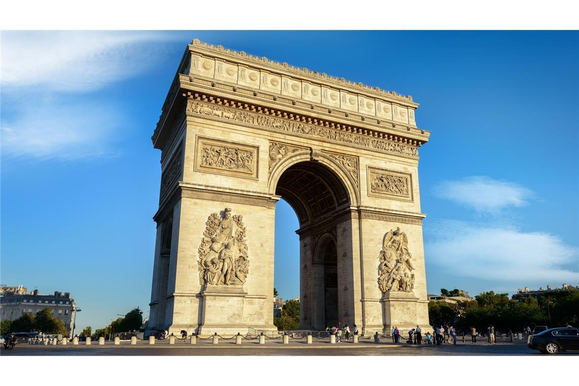 Arc de Triomphe in Paris: Ein Video in Frankreich sorgt für Empörung.