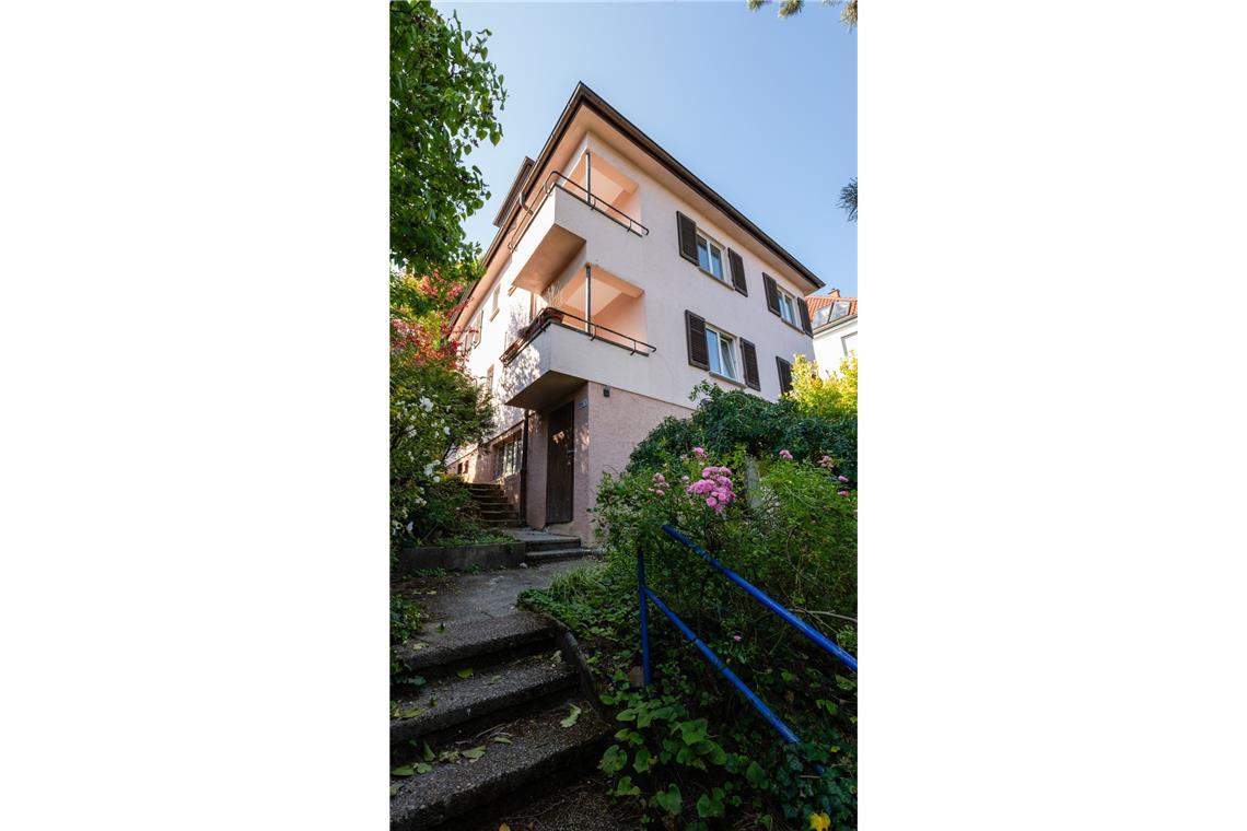 Architektin Sophie Frank hat ein 30er-Jahre-Haus im Stuttgarter Westen aus dem Dornröschenschlaf geweckt und ein lichtes Heim für eine vierköpfige Familie geschaffen. Dabei  . . .