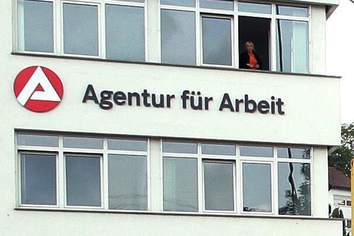 Rems-Murr-Arbeitsmarkt im November unverändert