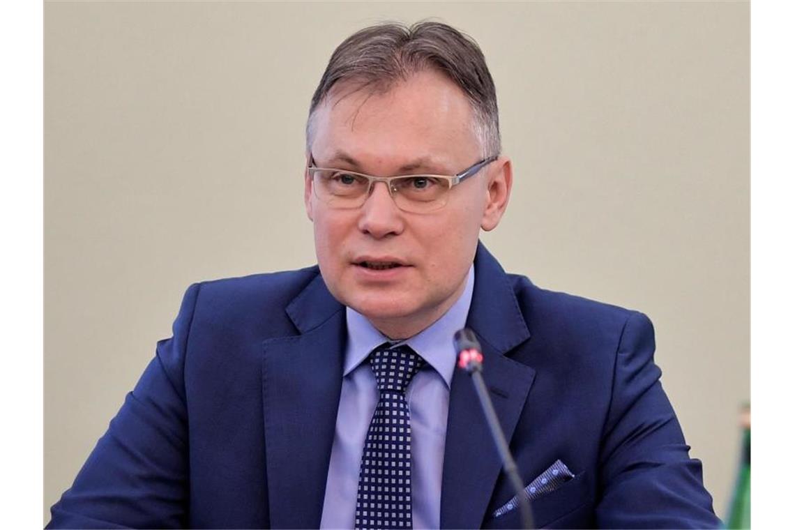 Polnisches Reparationsgutachten unter Verschluss gehalten Arkadiusz Mularczyk, bisheriger Kommissionsleiter aus der Regierungspartei PiS, spricht im Januar vor dem Unterhaus des polnischen Parlaments. Foto: Marcin Obara/PAP/dpa