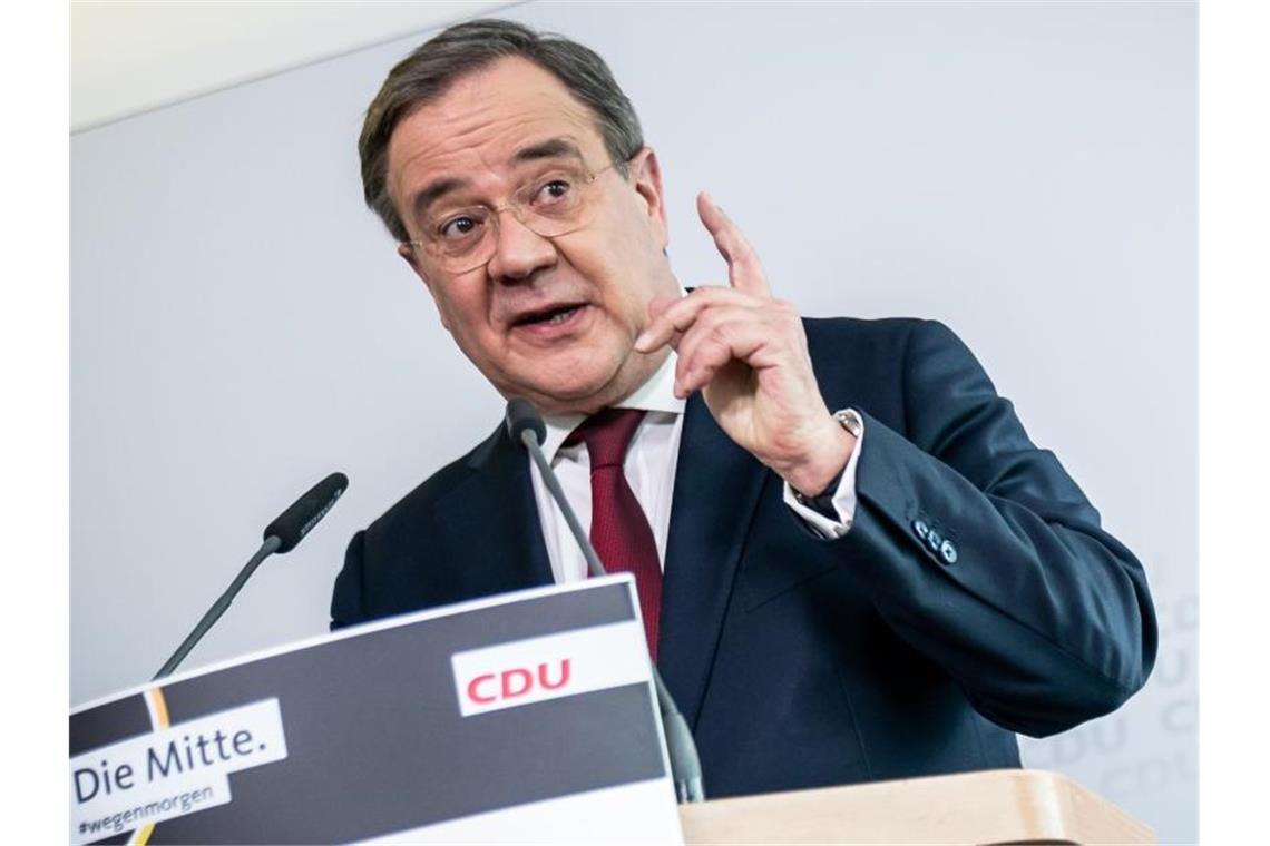 Laschet skizziert Ziele für Bundestagswahl Armin Laschet, CDU-Bundesvorsitzender und Ministerpräsident von Nordrhein-Westfalen, spricht bei einer Pressekonferenz nach der Sitzung des CDU Präsidiums im Konrad-Adenauer Haus. Foto: Michael Kappeler/dpa-Pool/dpa