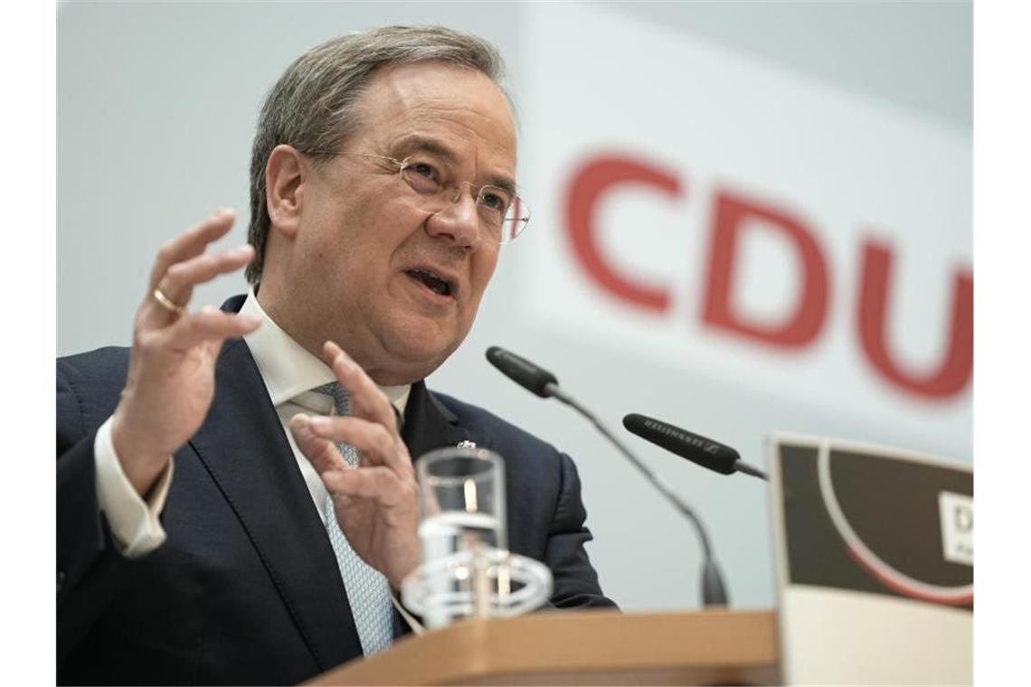 Armin Laschet gibt im Anschluss an die Sitzung des CDU-Präsidiums eine Pressekonferenz. Foto: Michael Kappeler/dpa