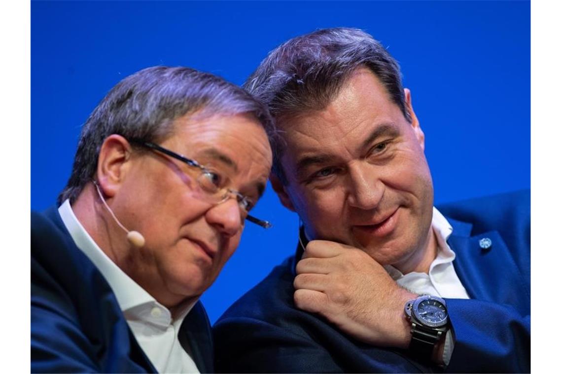 Armin Laschet (l) und Markus Söder: Wird einer der beiden Kanzlerkandidat der Union für die Bundestagswahl im September?. Foto: Guido Kirchner/dpa