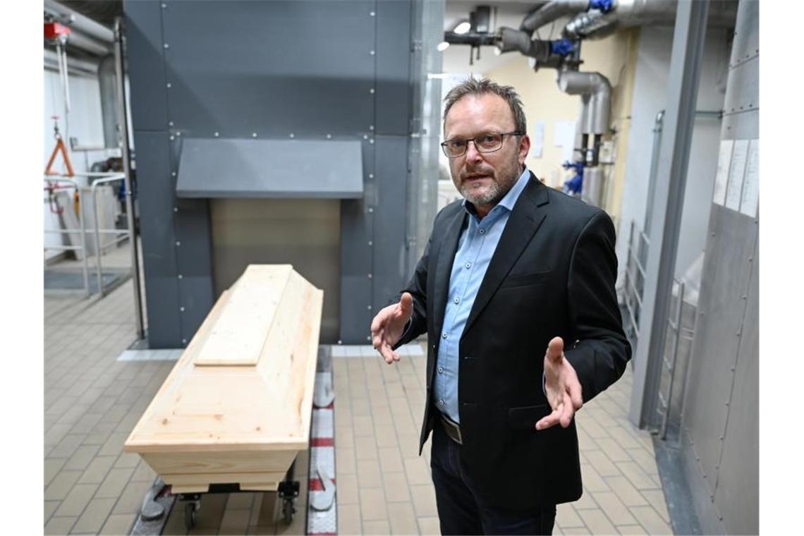 Lage in Krematorien entspannt sich langsam
