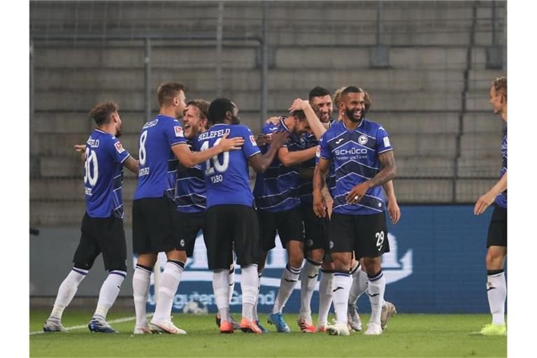 Arminia Bielefeld kürte sich auch zum Zweitliga-Meister. Foto: Friso Gentsch/dpa
