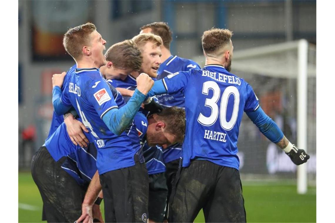 Arminia Bielefeld setzte sich mit 2:0 gegen den VfL Bochum durch. Foto: Friso Gentsch/dpa