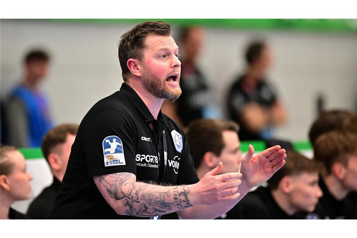 Arnor Gunnarson (Bergischer HC, 37 Jahre alt): Der Isländer prägte über ein Jahrzehnt den Bergischen HC als treffsicherer Rechtsaußen und erzielte mehr als 1500 Tore für den Club. Nach seinem Karriereende 2023 wechselte er direkt in den Trainerstab und übernahm 2024 das Amt des Cheftrainers. Mit seiner Erfahrung aus Verein und Nationalmannschaft will er den BHC nun auch von der Seitenlinie weiter voranbringen.