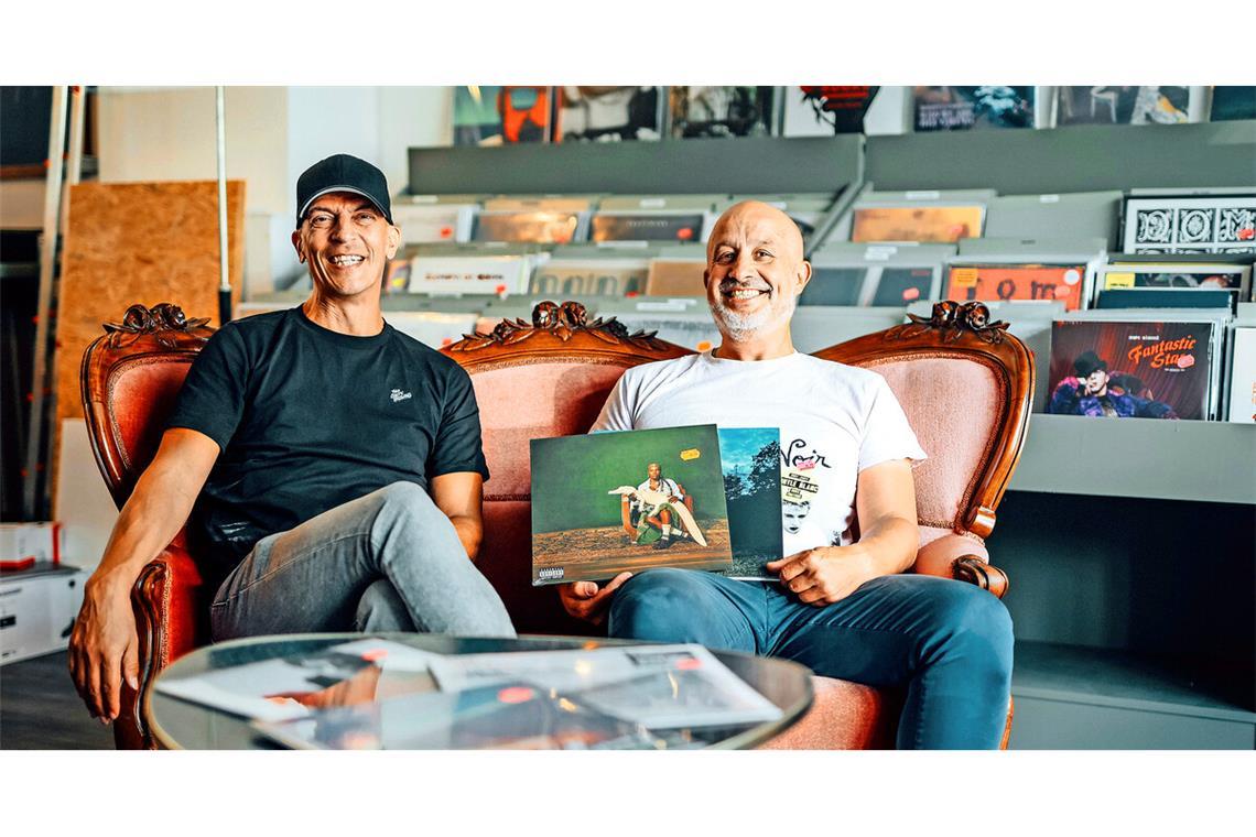 Arnulf Woock und Stéphane Clerc haben den Plattenladen Ratzer in Stuttgart übernommen.