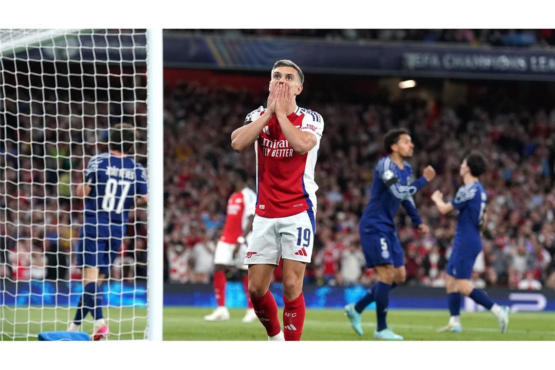 Frust, Ärger, Enttäuschung: Arsenal und sein Verlierer-Image Arsenal-Stürmer Leandro Trossard vergibt im Hinspiel gegen Paris Saint-Germain eine Chance.