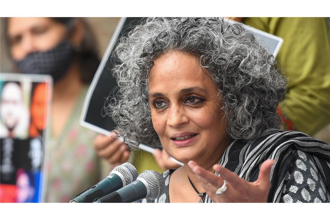 Arundhati Roy kritisiert die Haltung der Jury zum Gazakrieg.
