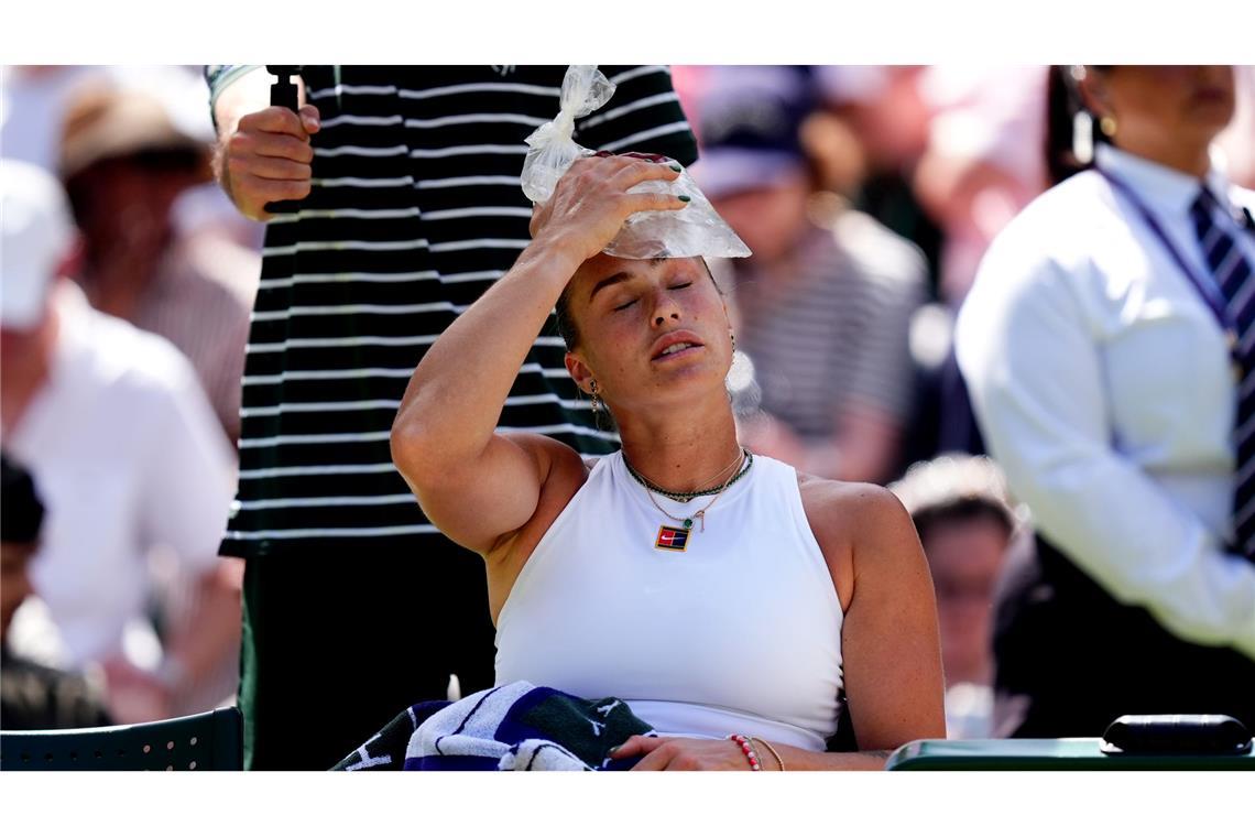 Aus für Topfavoritin: Anisimova fordert Swiatek im Finale Aryna Sabalenka sucht Kühlung auf dem Centre Court.