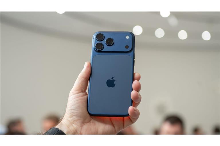 As Reaktion auf die im KI-Boom gestiegenen Speicherchip-Kosten wird Apple die Preise erhöhen. (Symbolbild)