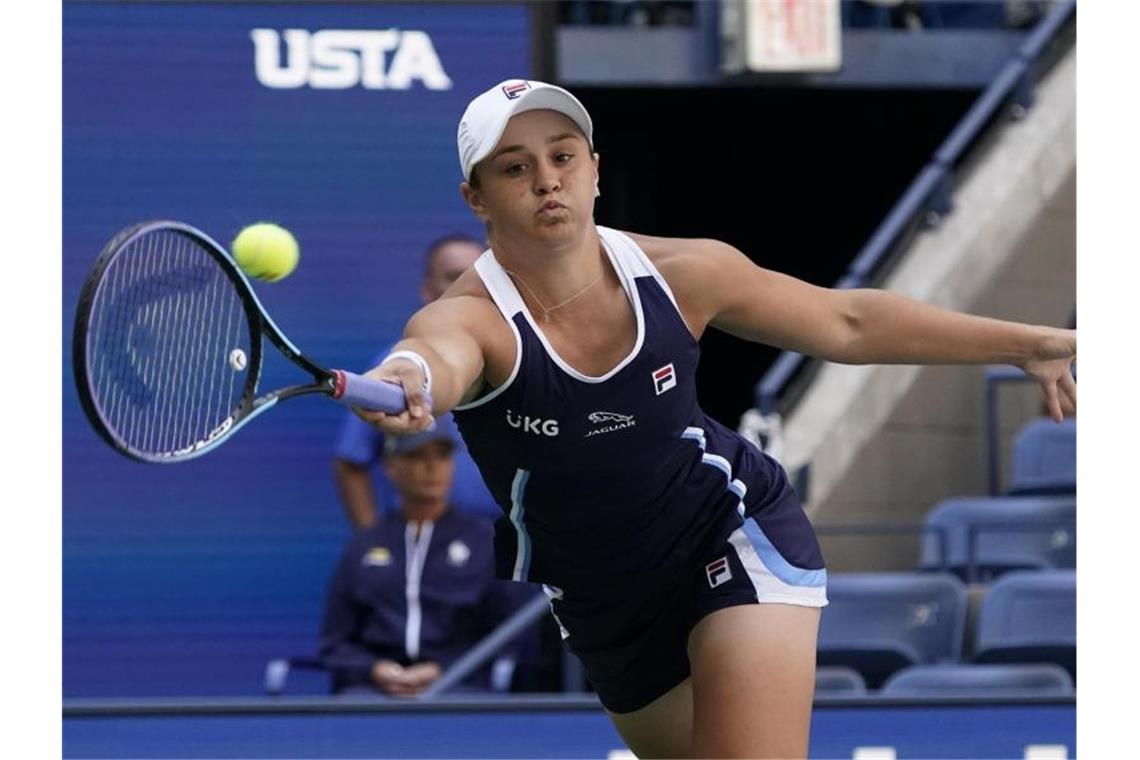 Ashleigh Barty erreichte bei den US Open die nächste Runde. Foto: Elise Amendola/AP/dpa