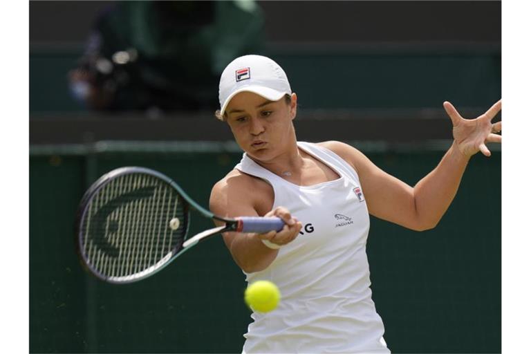 Ashleigh Barty gewann ihr Achtelfinale glatt in zwei Sätzen. Foto: Alastair Grant/AP/dpa
