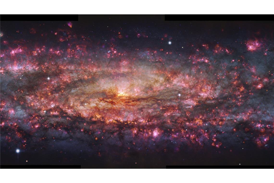 Wie gemalt mit 1000 Farben: Bild zeigt Details der Sculptor-Galaxie Astronomen haben ein einzigartiges Bild der Sculptor-Galaxie in Tausenden von Farben aufgenommen. Um dieses hochdetaillierte Bild zu erstellen, beobachteten die Forscher die Galaxie über 50 Stunden lang mit dem Multi Unit Spectroscopic Explorer (MUSE) am Very Large Telescope (VLT) der Eso.
