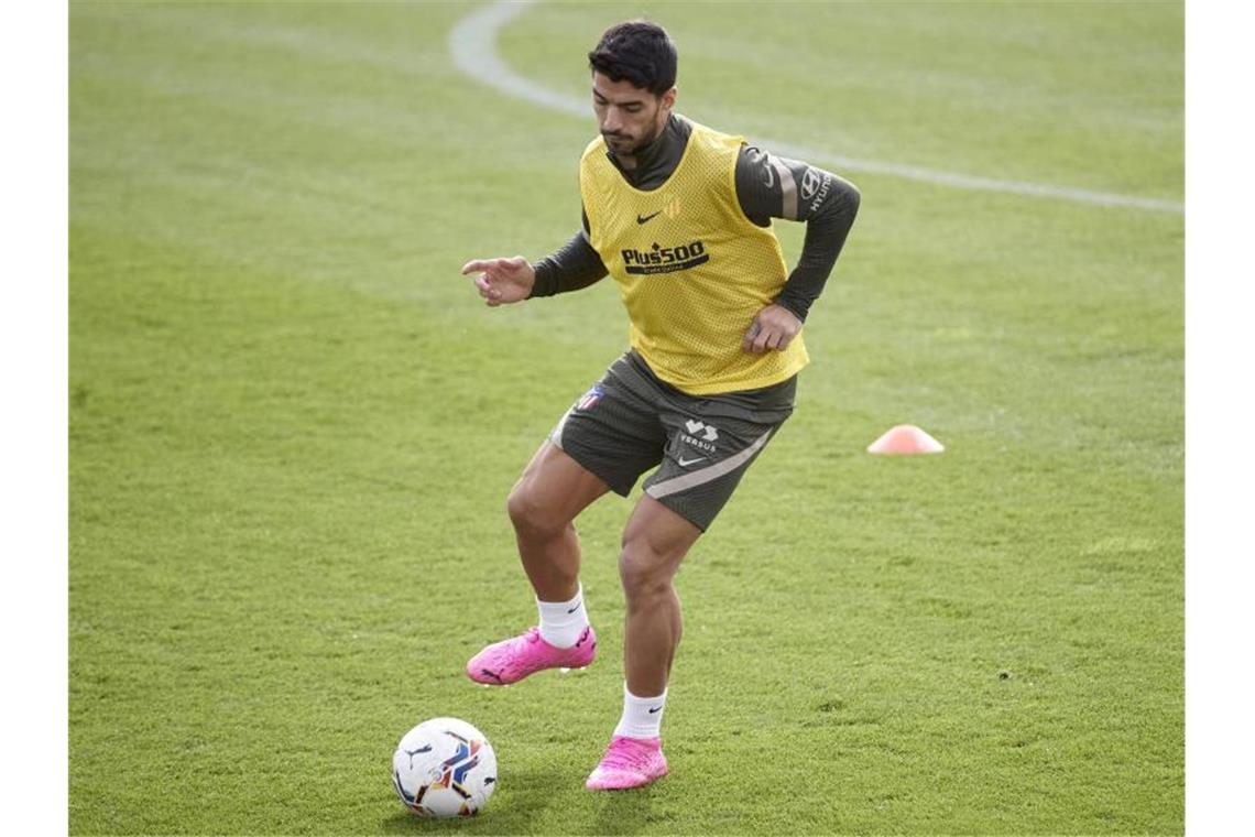 Messi egalisiert Pelé-Rekord: 643 Tore für einen Club Atletico's Luis Suarez erzielte gegen den FC Elche die ersten beiden Treffer. Foto: -/Indira via DAX via ZUMA Wire/dpa