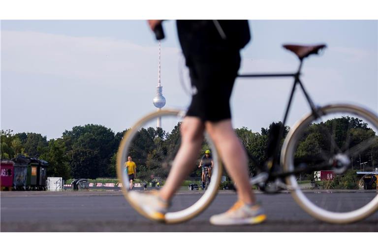 Auch auf dem Fahrrad ist Alkohol gefährlich. (Symbolbild)