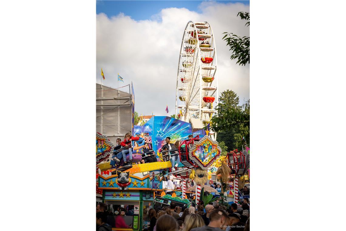 Auch auf dem Rummel ist am Samstag wieder viel los.