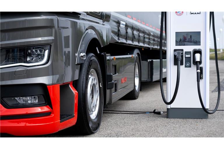 Auch bei Lkw spielt Elektromobilität künftig eine größere Rolle. (Symbolbild)