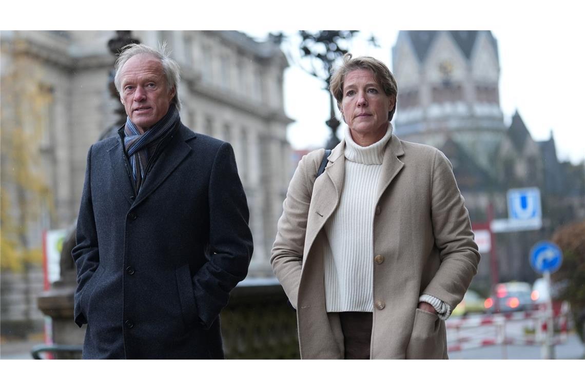 Auch Blocks Lebensgefährte, der Ex-Sportmoderator Gerhard Delling, ist angeklagt.