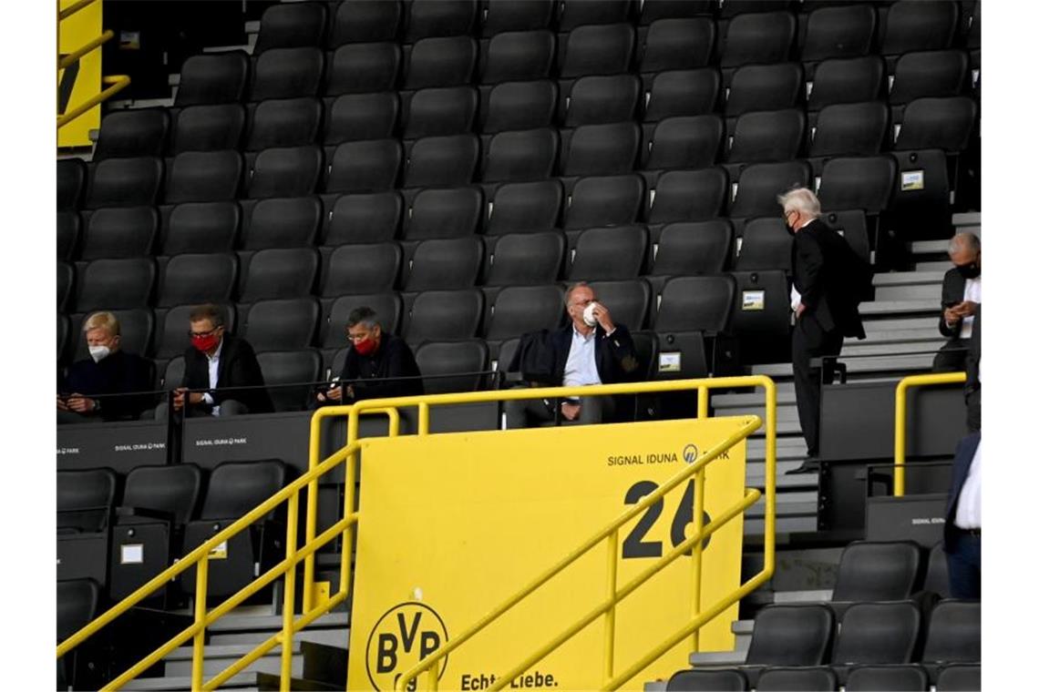 Auch Borussia Dortmund muss in der Corona-Krise weiter auf den Großteil der Zuschauer verzichten. Foto: Federico Gambarini/dpa-Pool/dpa
