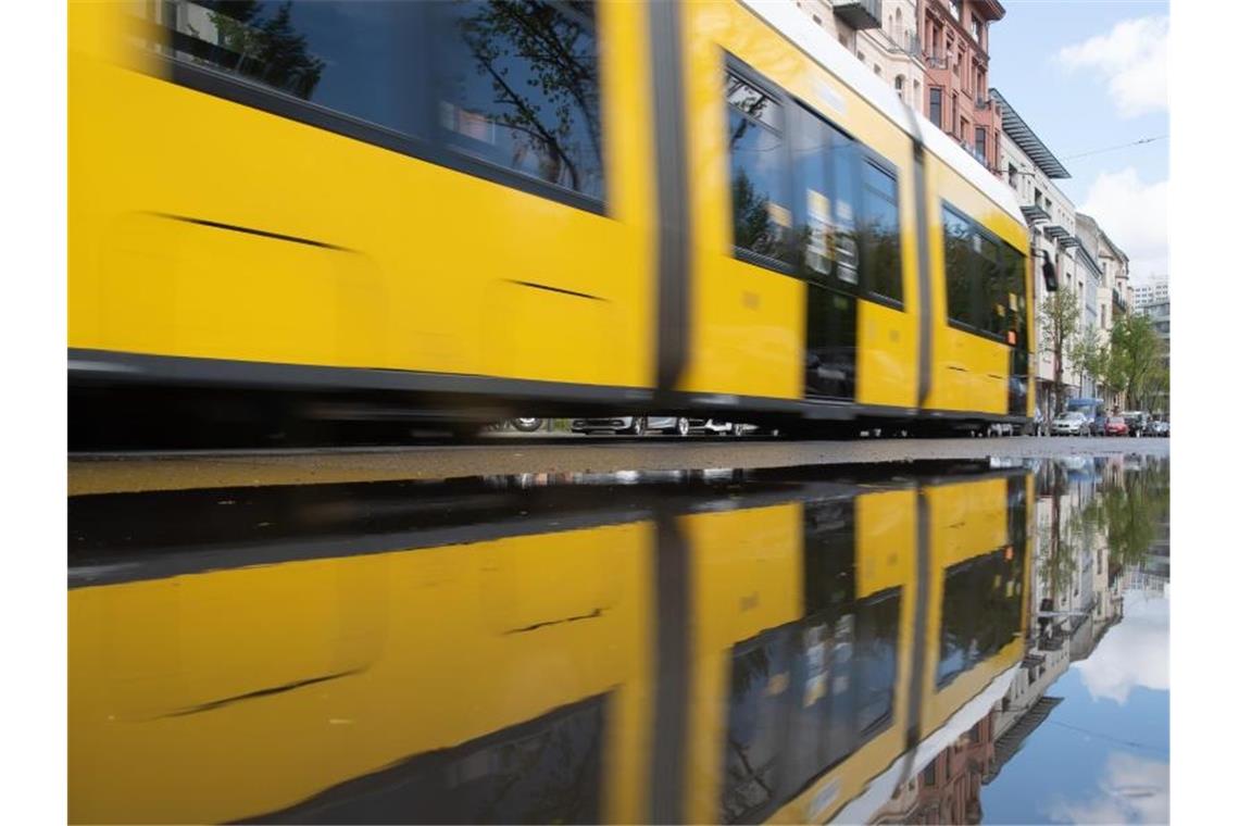 „Auch Bund und Länder haben eine Verantwortung für den ÖPNV“, sagt die Verdi-Bundesvorständin Christine Behle. (Symbolbild). Foto: Paul Zinken/dpa-Zentralbild/dpa